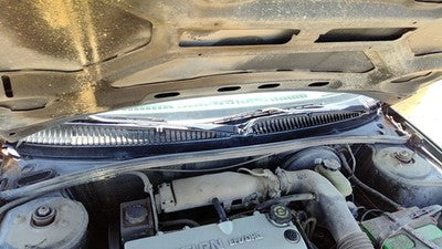 1997 Saturn Sl1 Windshield Wiper Cowl Vent Trim Panel Oem Cover