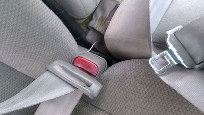 1998 Ford Taurus Passenger Right Front Seat Belt Buckle Receiver Oem Gray