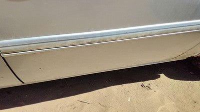 05 Town & Country Driver Left Rear Moulding From Door Back Trim Strip Silver Ps2
