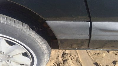 2000 Chrysler Voyager Passenger Right Rear Moulding On Quarter Panel Oem