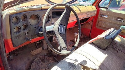 73-76 Silverado K10 Driver Left Front Spindle Steering Knuckle With Wheel Hub
