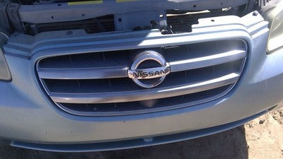 2002-2003 Nissan Maxima Front Grille Oem Chrome 620705Y700