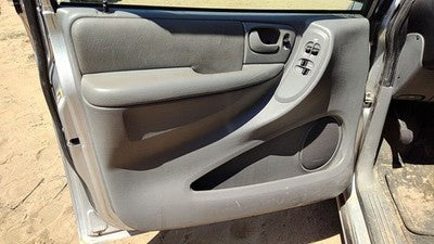 05 06 Town & Country Driver Left Front Inside Door Trim Panel With Master Switch