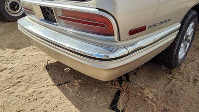 1991-1996 Buick Park Ave Ultra Rear Bumper Cover Assembly Oem Back Gold 25534978