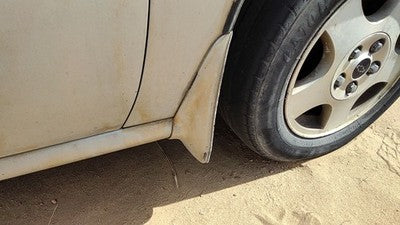 2002 Chevy Malibu Passenger Right Moulding From Fender Oem Trim Strip Silver 12U