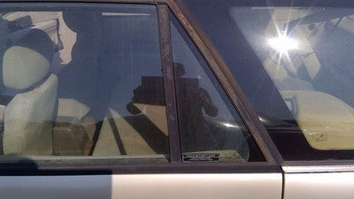 1992-1995 Saturn Sw2 Driver Left Rear Vent Window Back Door Glass With Frame Oem
