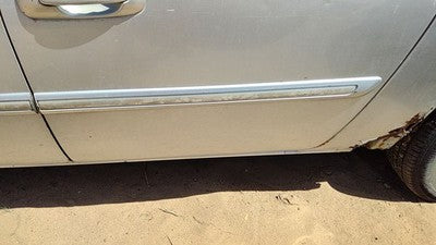 05 Town & Country Driver Left Rear Moulding From Door Back Trim Strip Silver Ps2