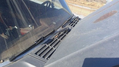 1985 Jeep Cherokee Windshield Wiper Cowl Vent Trim Panel Oem Grille