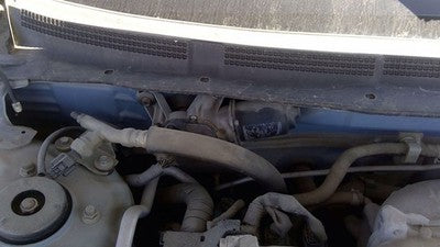 2002-2003 Nissan Maxima Windshield Wiper Motor Oem 288102Y910