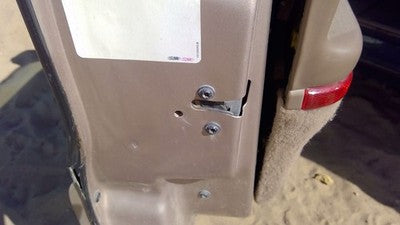 1994 Olds Eighty Eight Driver Left Front Door Latch With Rods/Cables Oem