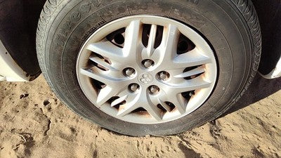 01-05 Grand Caravan 15' Wheel Cover Hub Cap Oem 15 Spoke 4766971Aa
