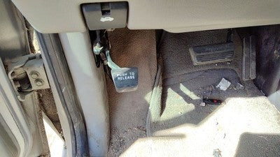 2000 Chevy Venture Parking Brake Pedal Assembly Oem Complete Emergency Unit