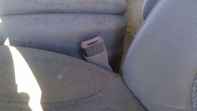1998 Ford F150 Driver Left Front Seat Belt Buckle Receiver Oem Gray