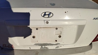 03 Hyundai Elantra License Plate Trim Surround Panel Oem Tail Trunk Finish White