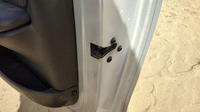 1995-05 Pontiac Sunfire Passenger Right Front Door Latch With Rods/Cables 2 Door