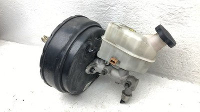 2005-2009 Hyundai Tucson Power Brake Booster With Master Cylinder Pair Set Oem