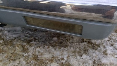 88-89 New Yorker Driver Left Lower Turn Signal Bumper Mounted Light Lamp
