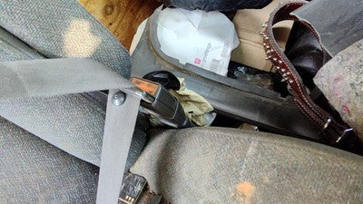 1998-2002 Savana Van 2500 Passenger Right Front Seat Belt Buckle Receiver Oem