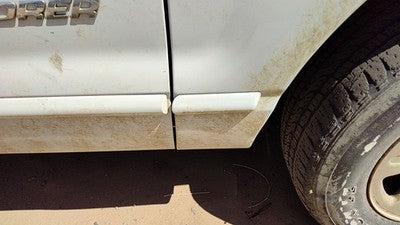 02-05 Ford Explorer Passenger Right Moulding From Fender Oem Trim Strip White Yz