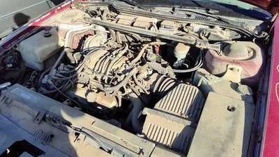 1986-1999 Olds 88 Passenger Right Rear Knuckle Assembly Stub Axle With Hub Oem