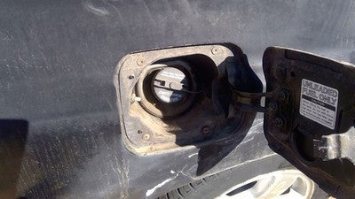 1998-2002 Subaru Forester Fuel Filler Neck Assembly With Gas Cap Oem 42066Fa140