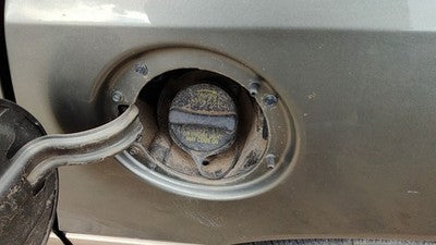 1999-2000 Ford Windstar Fuel Filler Neck Assembly With Gas Cap Oem Xf2z9034aa