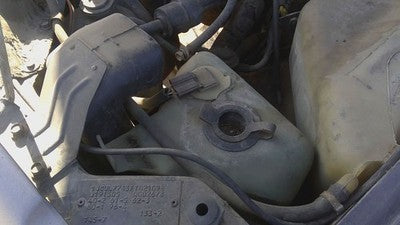 85 Jeep Cherokee Windshield Washer Fluid Reservoir With Pump Oem Wiper Tank