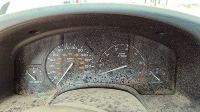 00-02 Saturn L100 Speedometer Cluster Instrument Gauges Panel Oem Dash 22690489