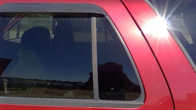 95-05 Chevy S10 Blazer Driver Left Rear Vent Window Back Door Glass With Frame