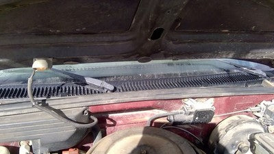 1988 Gmc Sierra 2500 Windshield Wiper Cowl Vent Trim Panel Oem Grille