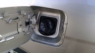 2001-2005 Honda Civic Fuel Filler Neck Assembly With Gas Cap Oem