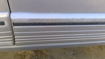 1994 Jeep Grand Cherokee Passenger Right Front Moulding From Door Trim Silver