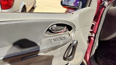 02-04 Trail Blazer Driver Left Front Inside Door Trim Panel With Master Switch
