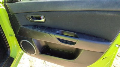 2004-06 Mazda 3 Passenger Right Front Inside Door Trim Panel Only Oem Black