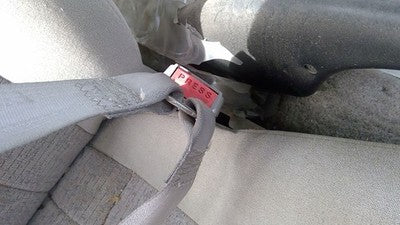 1998 Saturn Sw2 Passenger Right Front Seat Belt Buckle Receiver Oem Gray