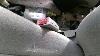 1998 Saturn Sw2 Driver Left Front Seat Belt Buckle Receiver Oem Gray