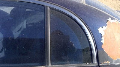 1997-2005 Buick Park Ave Driver Left Rear Vent Window Back Door Glass With Frame
