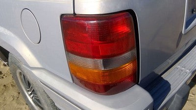 1993-1998 Jeep Grand Cherokee Driver Left Tail Light Oem Brake Lamp Rear