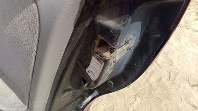 1996-1999 Saturn Sw2 Passenger Right Rear Door Latch With Rods/Cables Oem Back