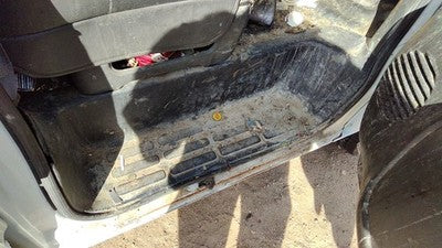 2002 Savana Van 2500 Passenger Right Lower Side Step Trim Panel Oem