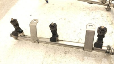 2005-2009 Land Rover Lr3 Complete Fuel Rail With Injectors Set Loaded Oem 4.0L