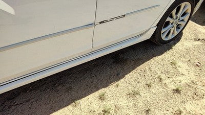 2007-2008 Mazda 3 Driver Left Lower Rocker Panel Moulding Side Skirt Oem