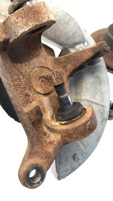 1995-97 Ford F350 Driver Left Front Spindle Steering Knuckle With Wheel Hub 4X2
