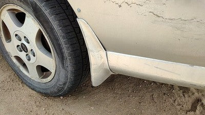 2002 Chevy Malibu Driver Left Rear Moulding On Quarter Panel Oem Silver 12U