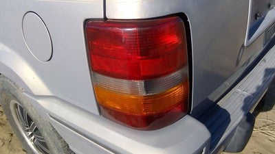 1993-1998 Jeep Grand Cherokee Driver Left Tail Light Oem Brake Lamp Rear