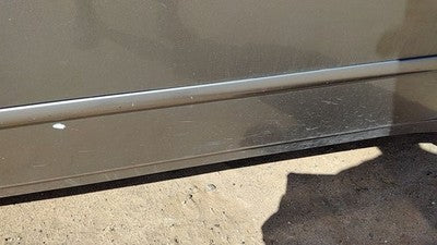 2004 Nissan Maxima Passenger Right Front Moulding From Door Trim Strip Gold Ky2