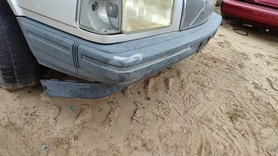1990-1992 Volvo 740 Front Bumper Cover Assembly Oem 13698857
