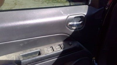 2013-2017 Jeep Patriot Driver Left Front Inside Door Trim Panel Only Oem Gray Dv