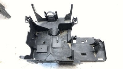 2002 Sierra 2500 Hd Fuse Box Electrical Center Housing Mount Oem 15040248