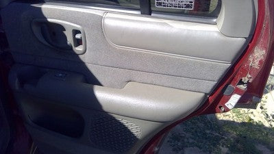 98-03 S10 Blazer Passenger Right Rear Inside Door Trim Panel Only Back Gray 92H